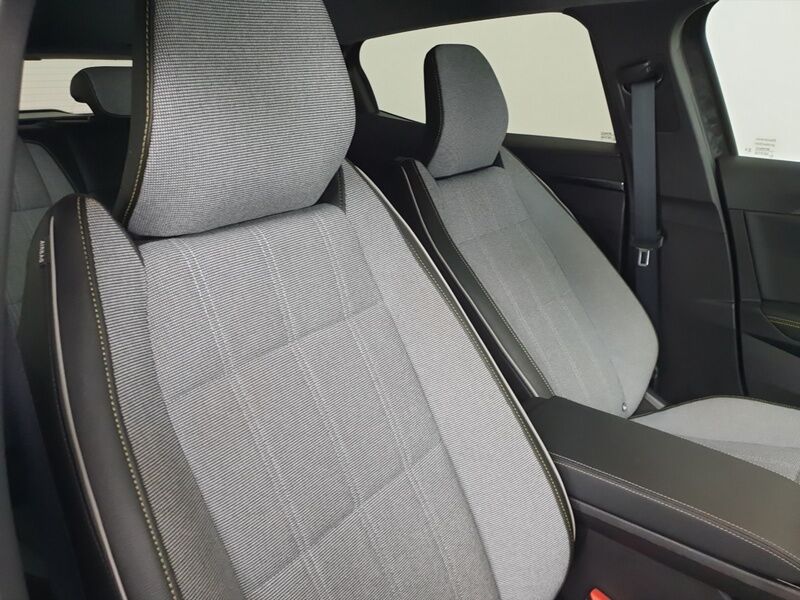 More views of Renault Megane