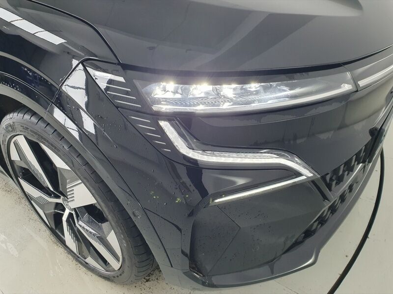 More views of Renault Megane