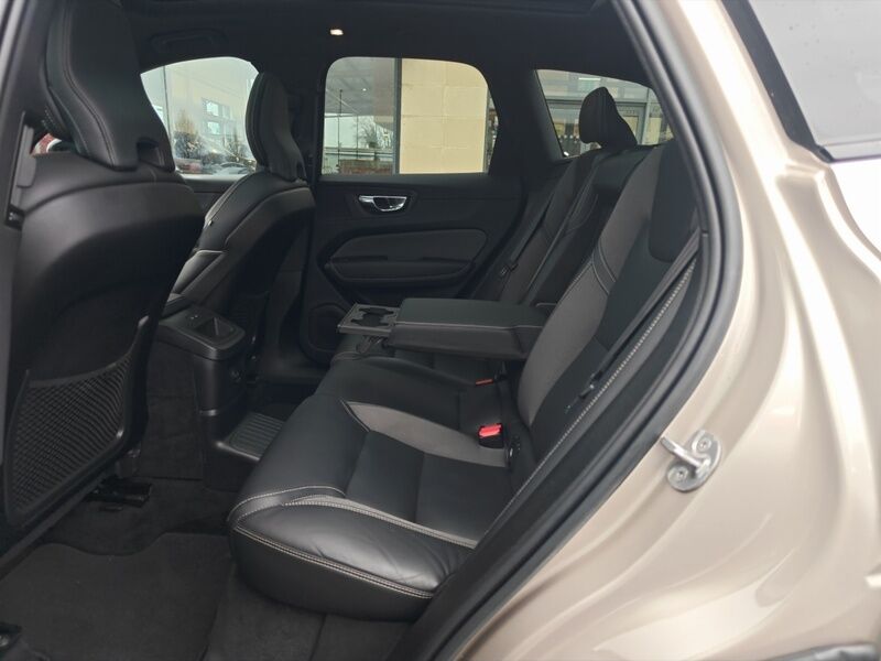 More views of Volvo XC60