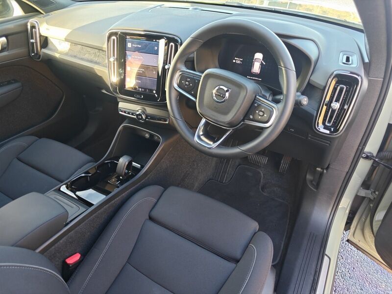 More views of Volvo XC40