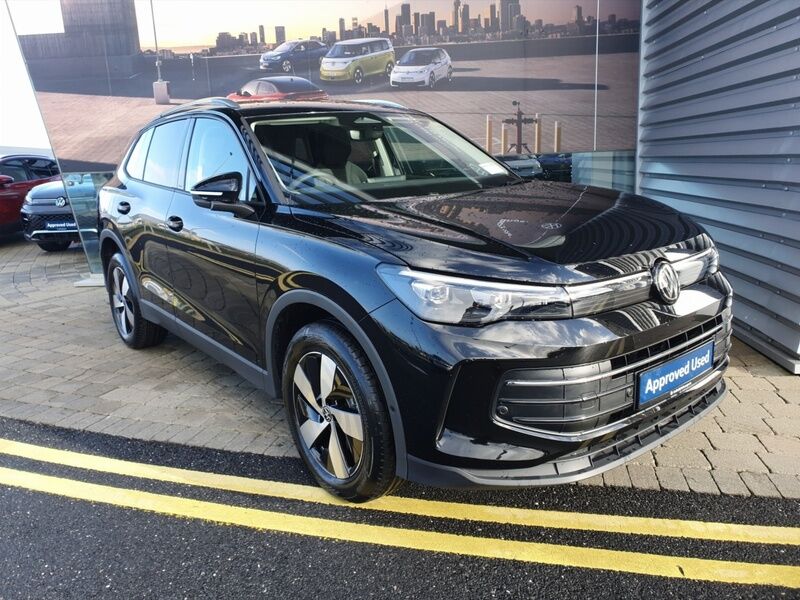 More views of Volkswagen Tiguan