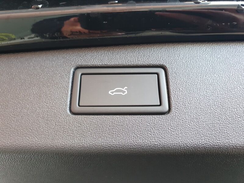 More views of Volkswagen Tiguan