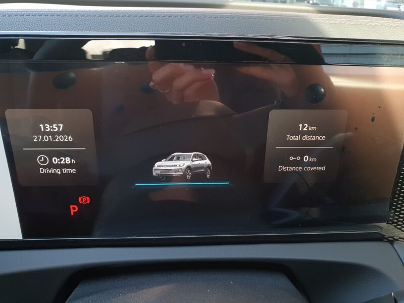 More views of Volkswagen Tiguan