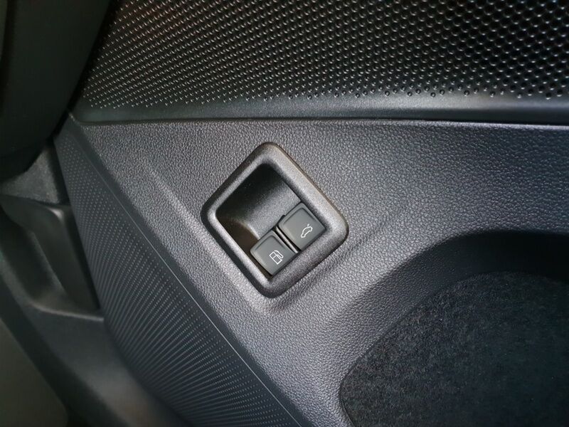 More views of Volkswagen Tiguan