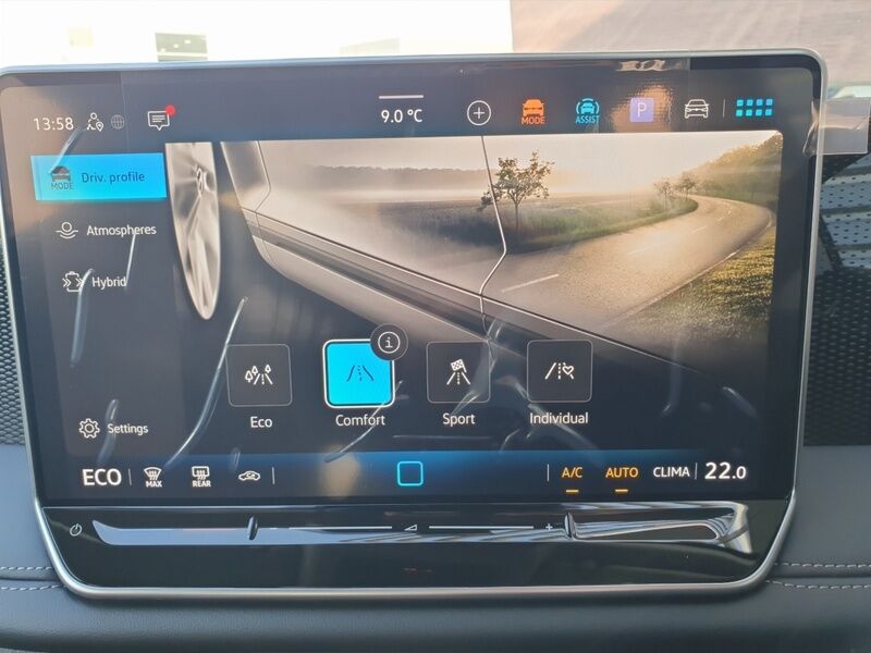 More views of Volkswagen Tiguan