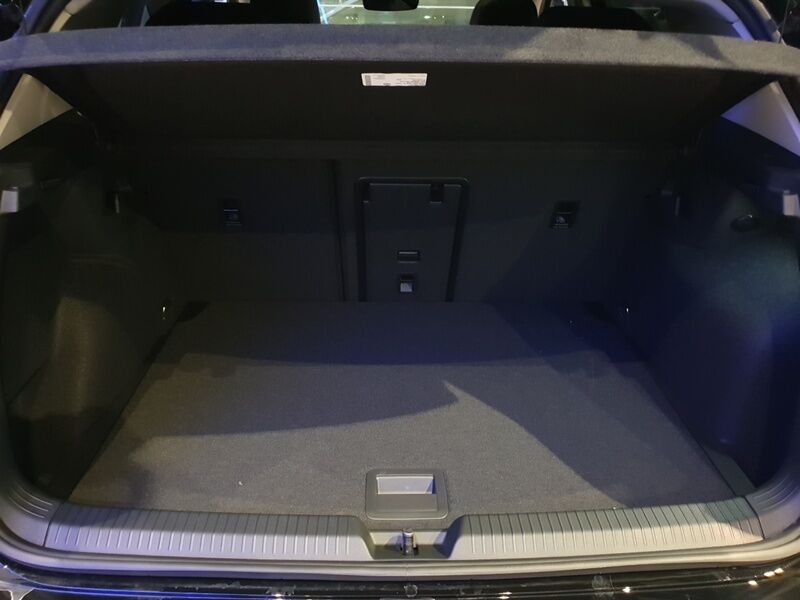 More views of Volkswagen Golf