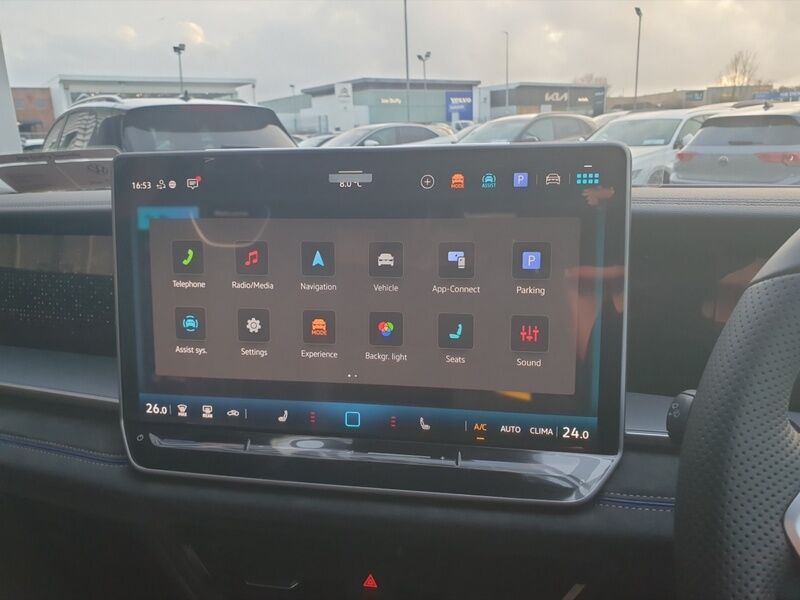 More views of Volkswagen Tayron