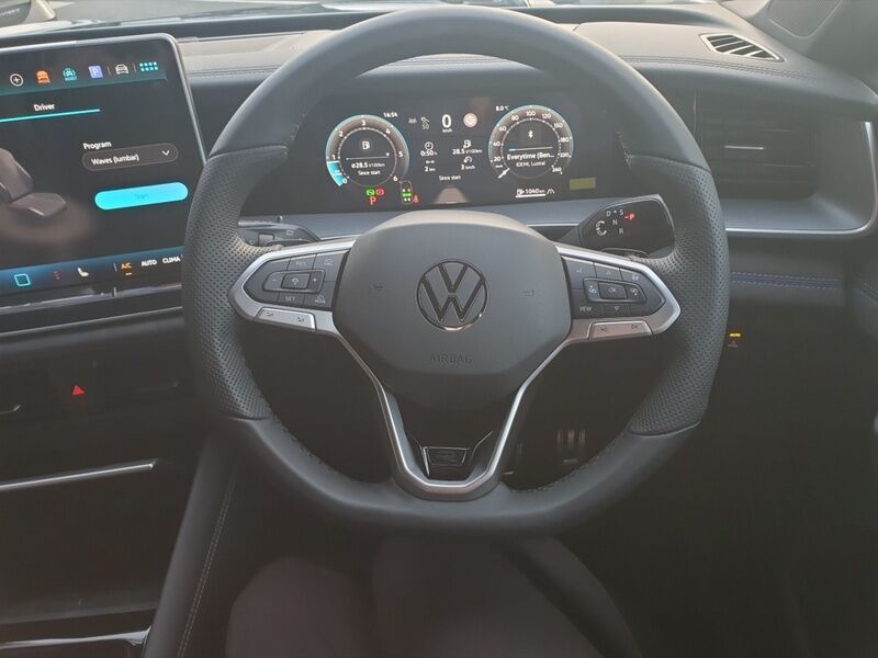 More views of Volkswagen Tayron