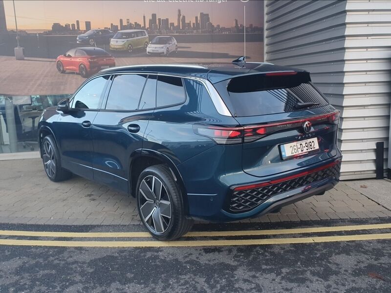 More views of Volkswagen Tayron