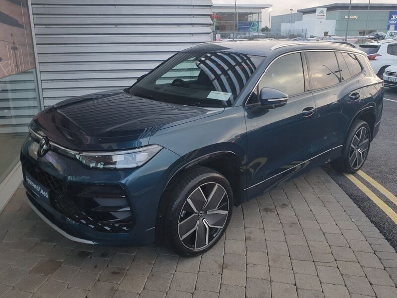 More views of Volkswagen Tayron