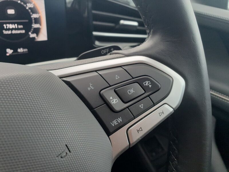 More views of Volkswagen Passat