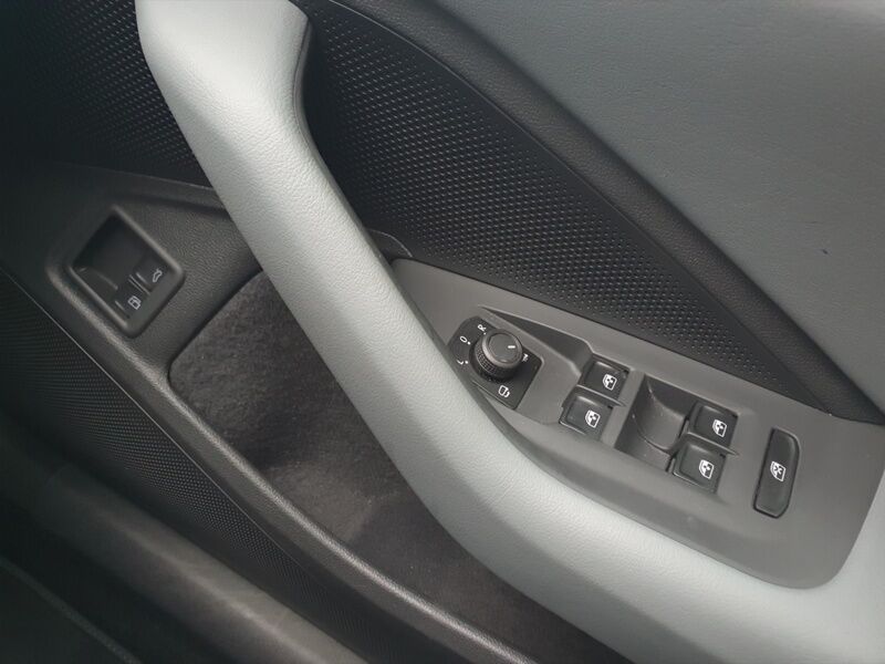 More views of Volkswagen Passat