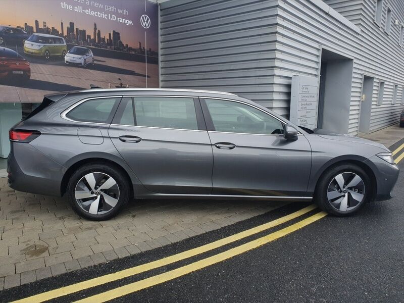 More views of Volkswagen Passat