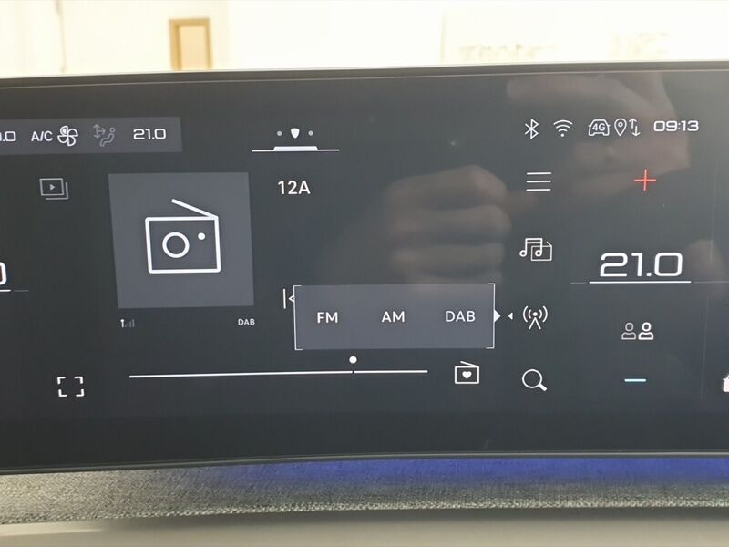 More views of Peugeot 3008