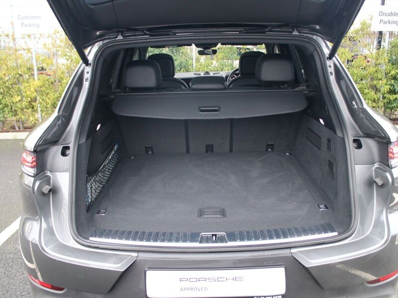 More views of Porsche Cayenne