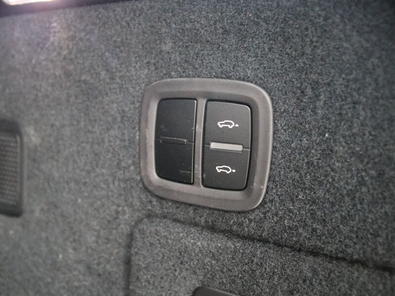 More views of Porsche Cayenne