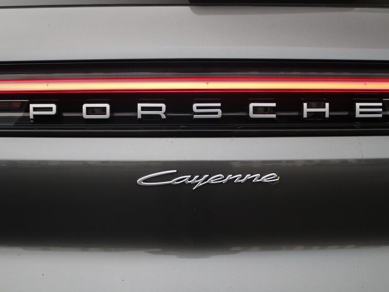 More views of Porsche Cayenne
