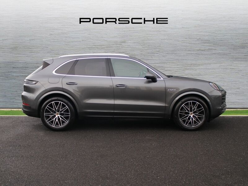 More views of Porsche Cayenne