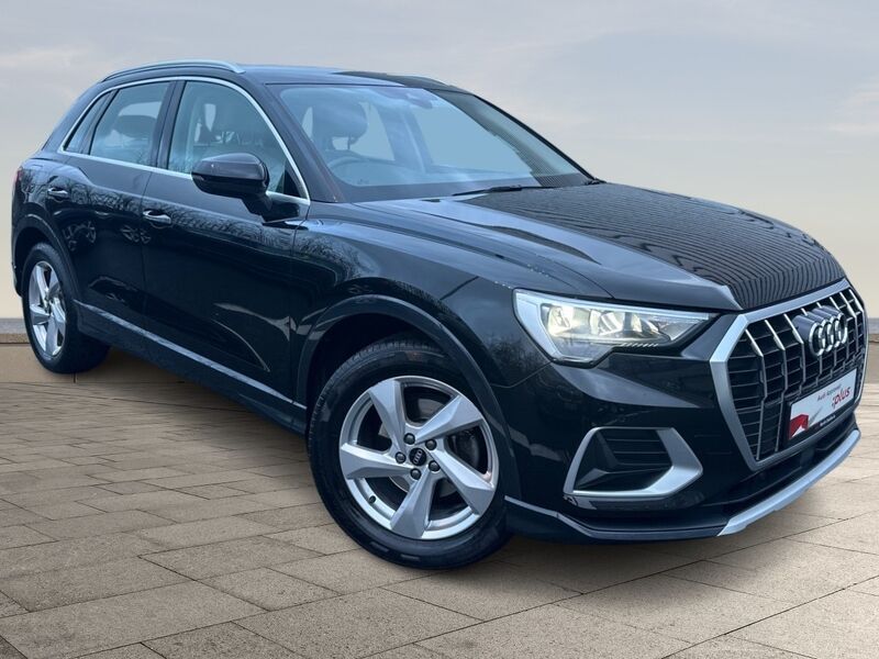 More views of Audi Q3