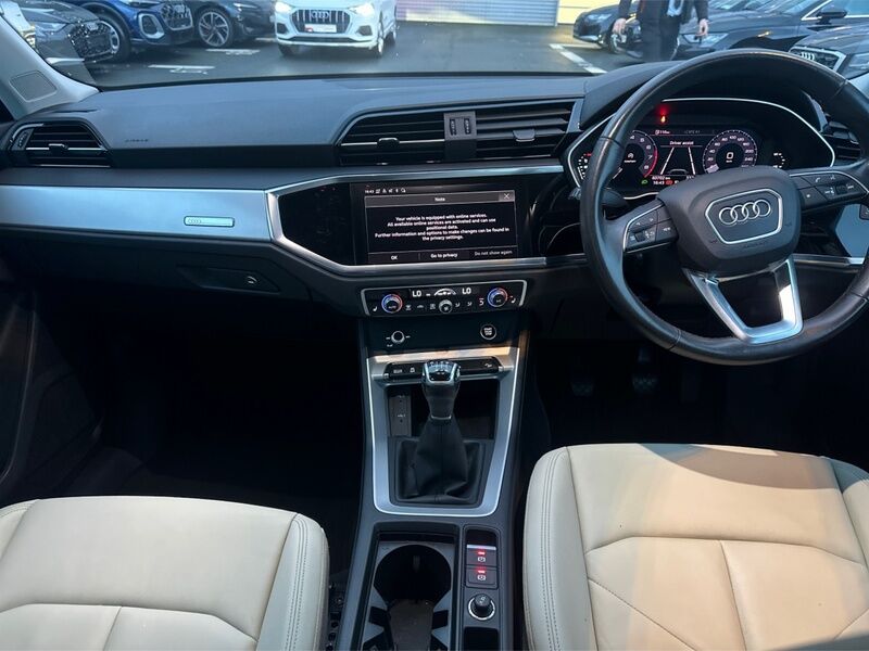 More views of Audi Q3