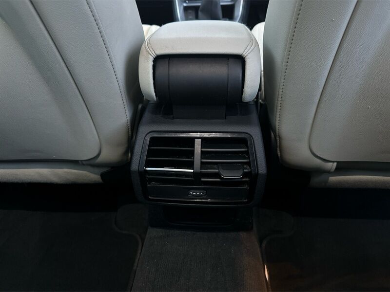 More views of Audi Q3