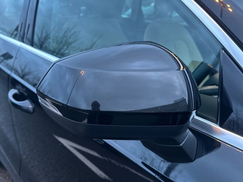 More views of Audi Q3