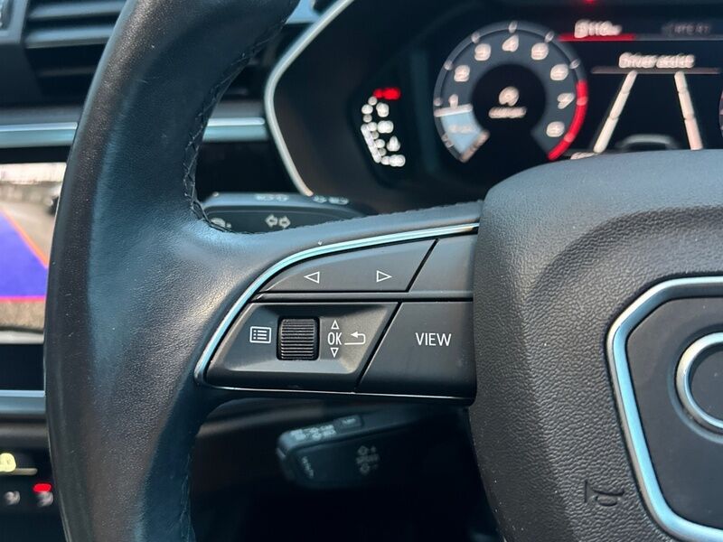 More views of Audi Q3