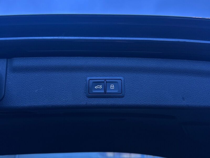 More views of Audi Q3