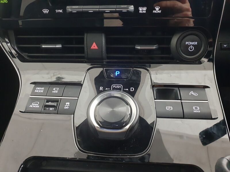 More views of Subaru Solterra