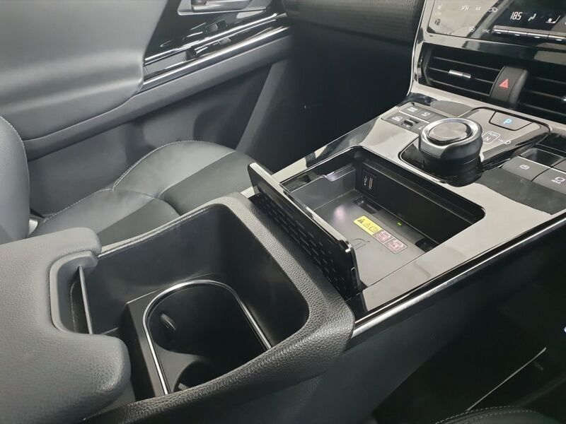 More views of Subaru Solterra