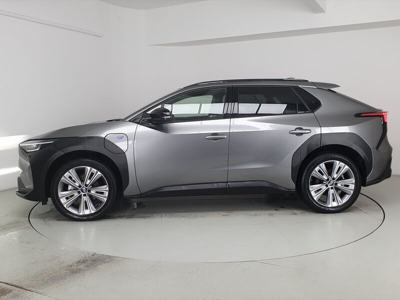 More views of Subaru Solterra