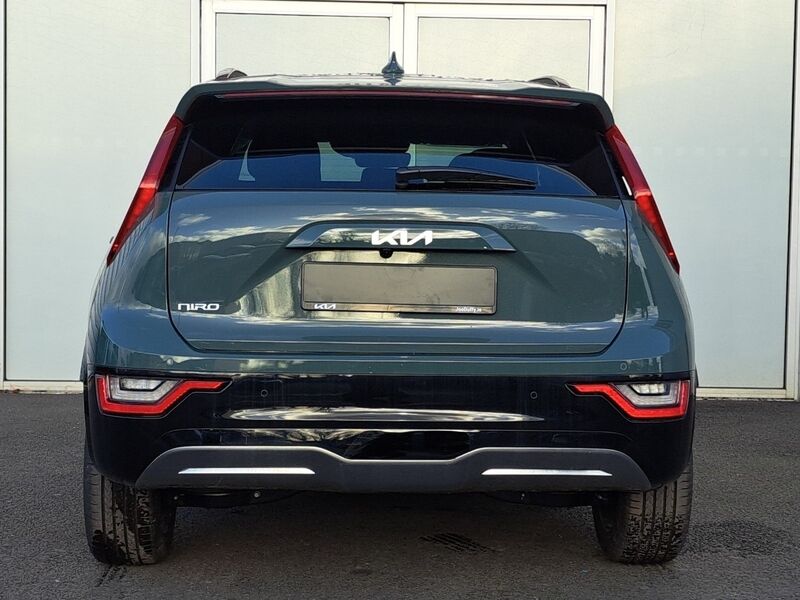 More views of Kia Niro