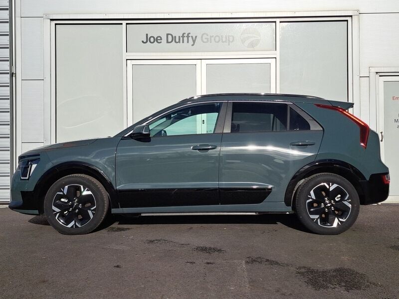More views of Kia Niro