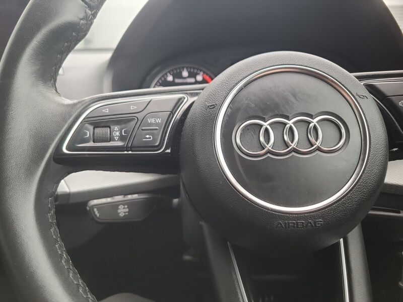 More views of Audi Q2
