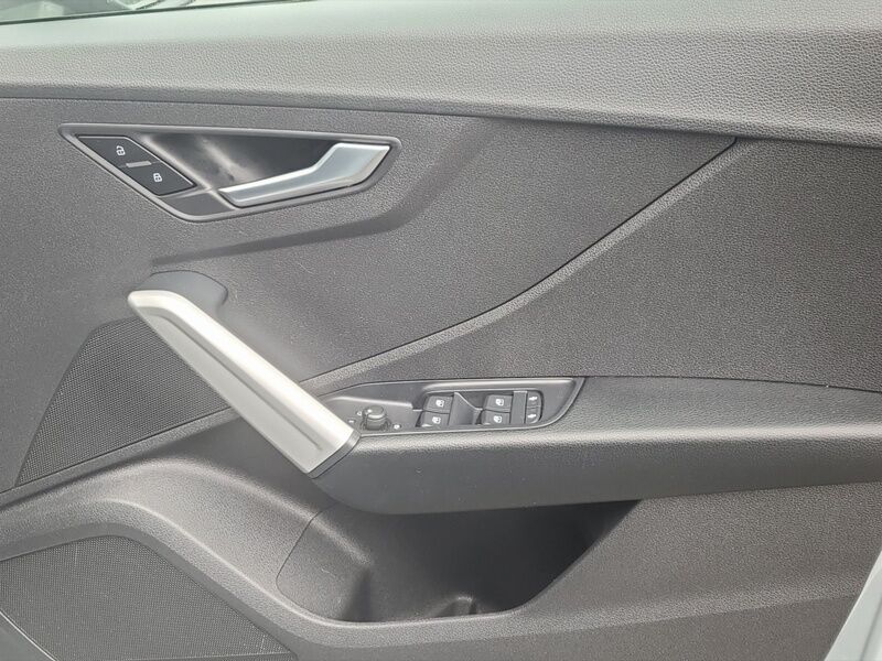 More views of Audi Q2