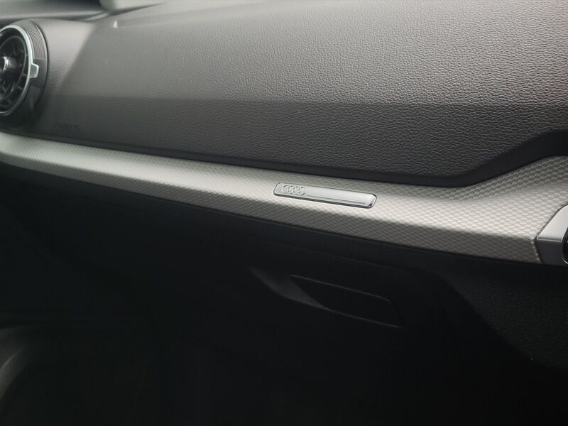 More views of Audi Q2