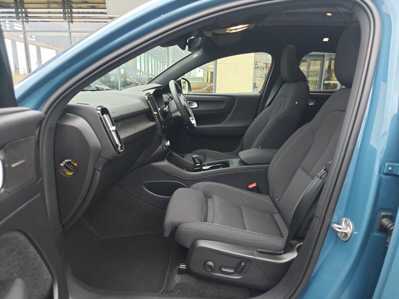 More views of Volvo C40