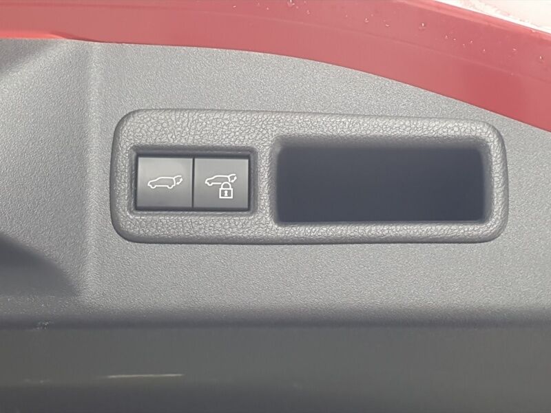 More views of Subaru Solterra