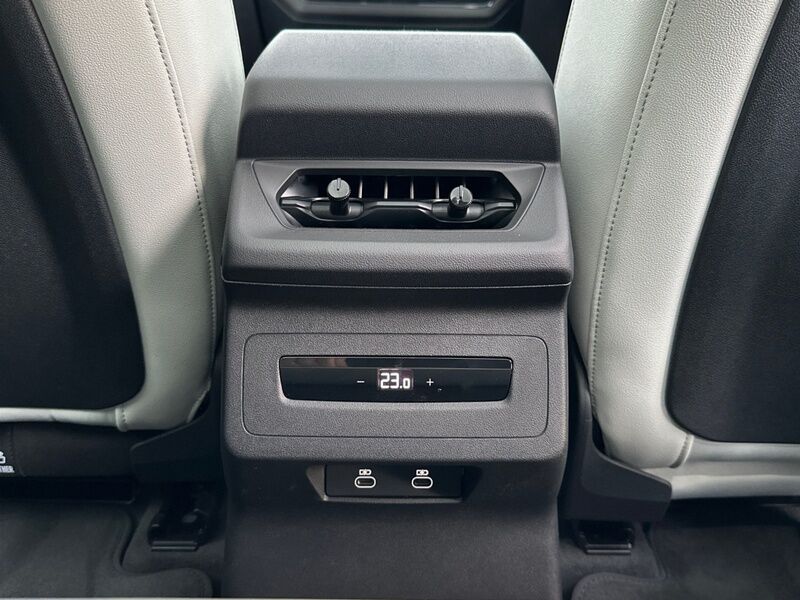 More views of Audi A6 Sportback e-tron