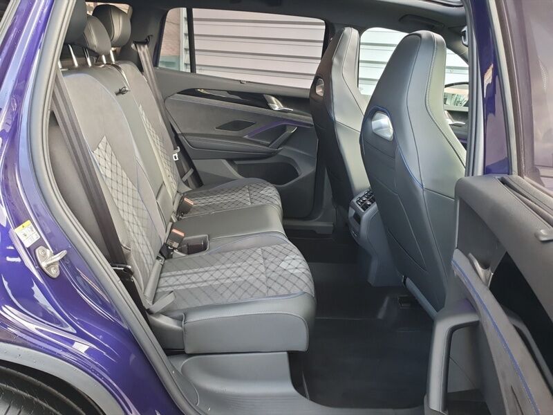 More views of Volkswagen Tayron