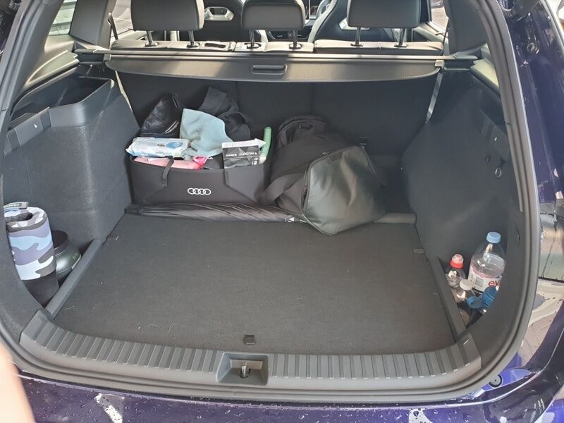 More views of Volkswagen Tayron