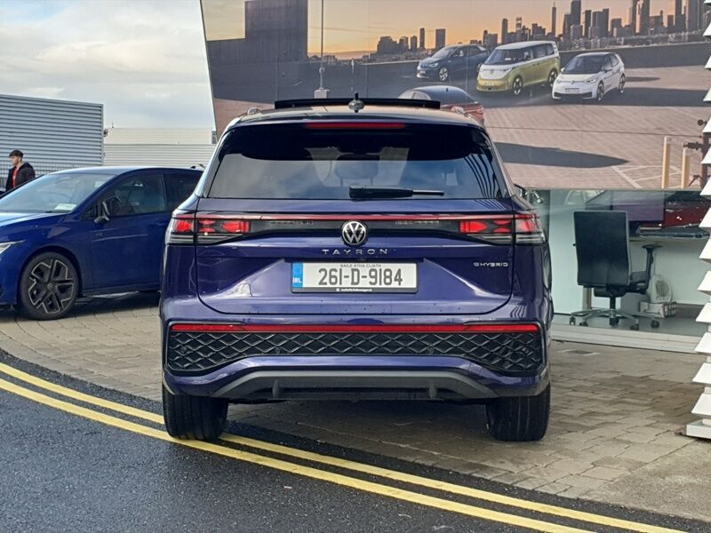 More views of Volkswagen Tayron