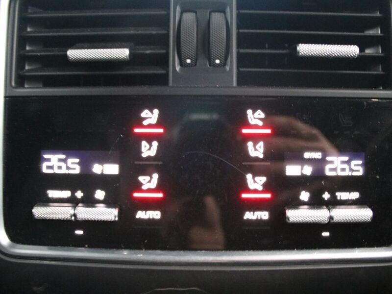 More views of Porsche Cayenne