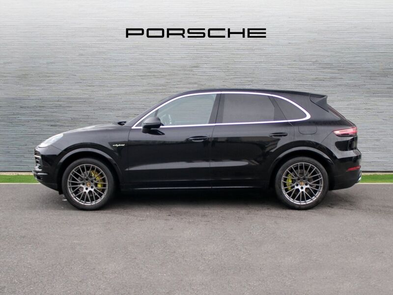 More views of Porsche Cayenne