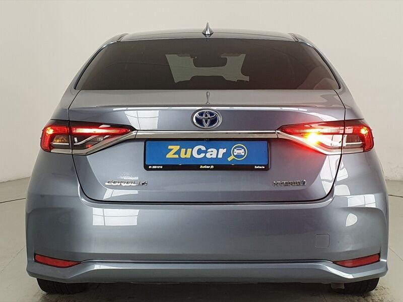 More views of Toyota Corolla