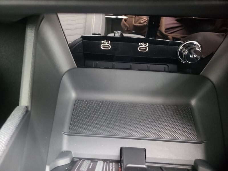 More views of Audi A6 Avant e-tron