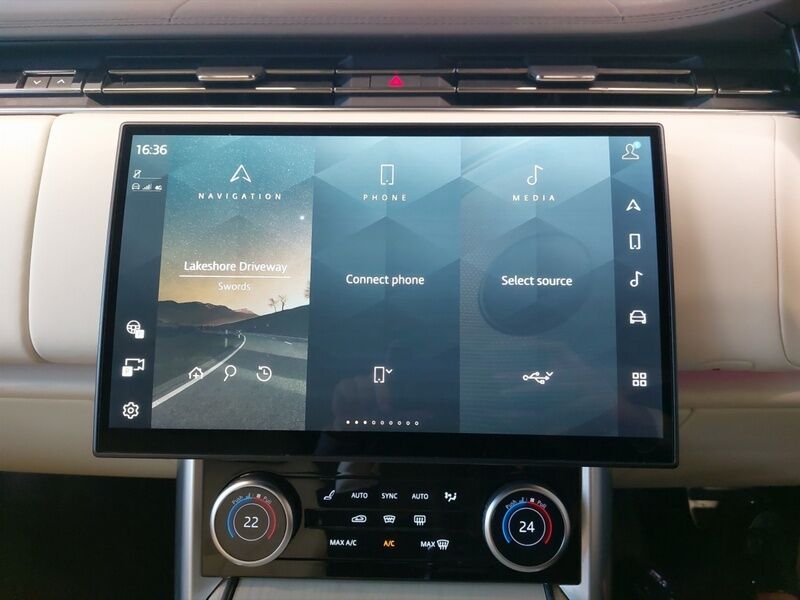 More views of Land Rover Range Rover