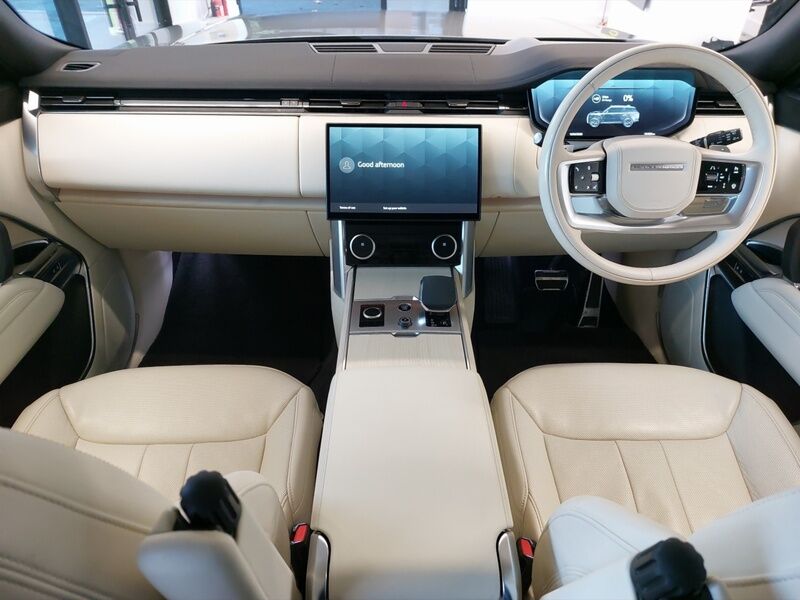 More views of Land Rover Range Rover