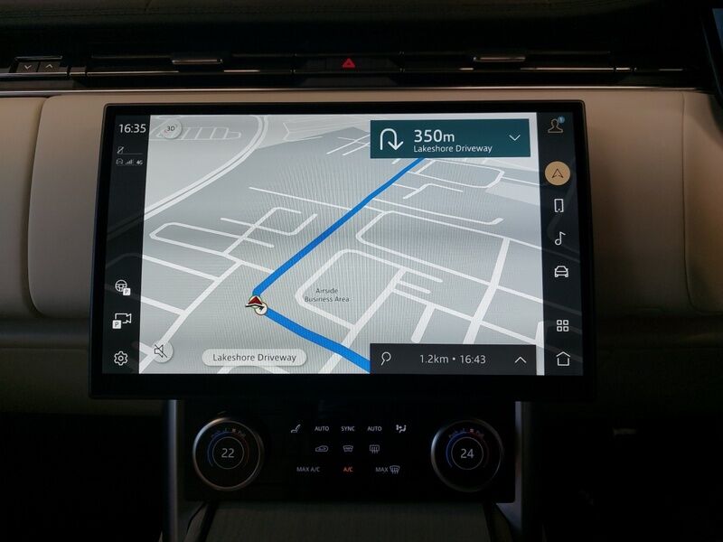 More views of Land Rover Range Rover