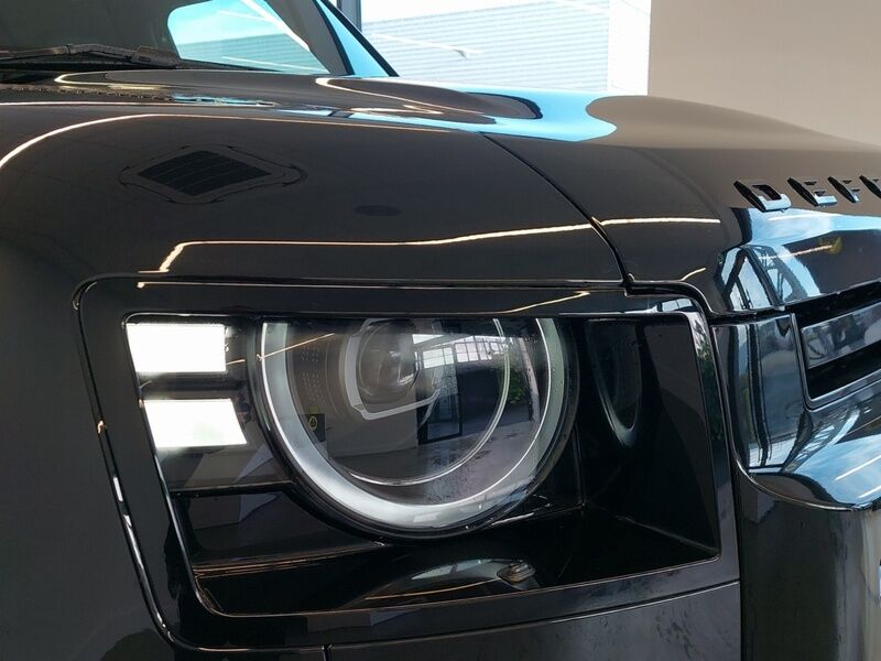 More views of Land Rover Defender